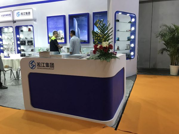保定(dìng)DN200橡膠軟連接,175高,非標規格暫無 保定DN200橡膠軟連接,175高,非標規格暫無
